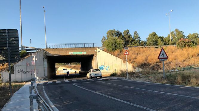 El túnel de acceso a la Universidad Pablo de Olavide