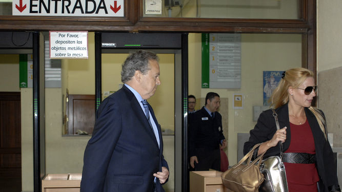 Tomás Pérez-Sauquillo, ex presidente de Invercaria, sale de los juzgados