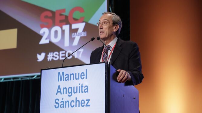 Manuel Anguita preside la Sociedad Española de Cardiología y es cardiólogo en el Hospital Reina Sofía de Córdoba.