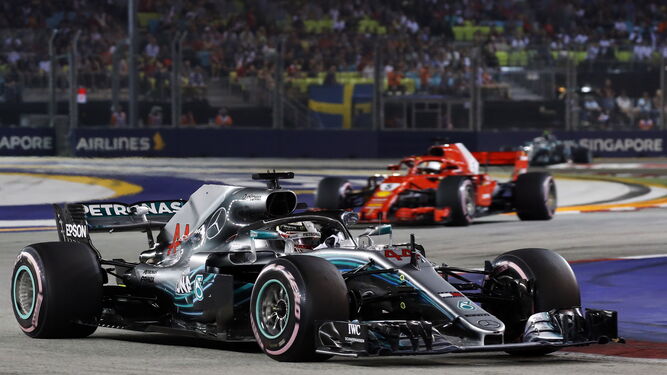 Lewis Hamilton en el Gran Premio de Singapur.