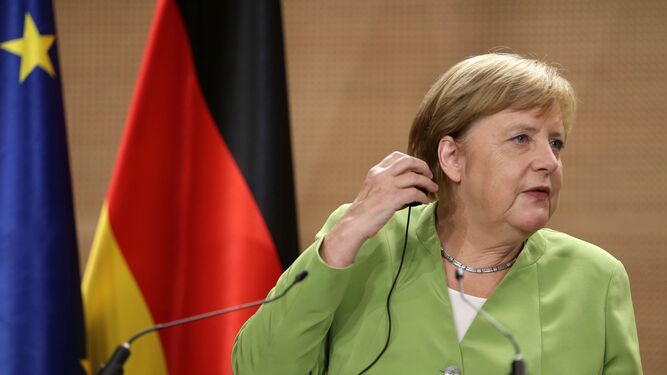 La canciller alemana, Angela Merkel, en una comparecencia tras una reunión en Argel.