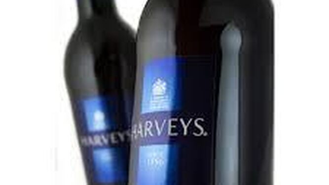 Botellas de la marca jerezana Harveys