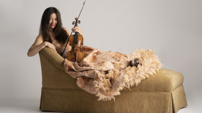 La violinista murciana de origen balear Lina Tur Bonet