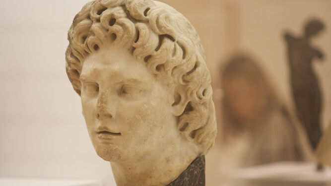 Cabeza femenina (siglo II d. C.)