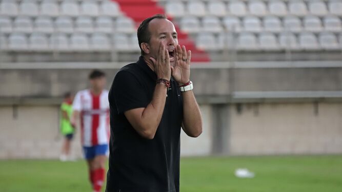 Antonio Jesús Falcón, entrenador del Cabecense.