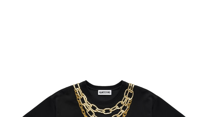 Camiseta con bordado de cadenas de Moschino tv H&amp;M 99 EUR