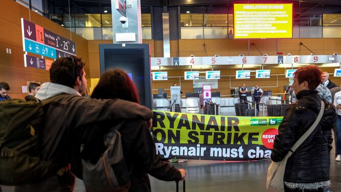 Protesta de trabajadores de Ryanair en Bruselas, hace unas pocas semanas.