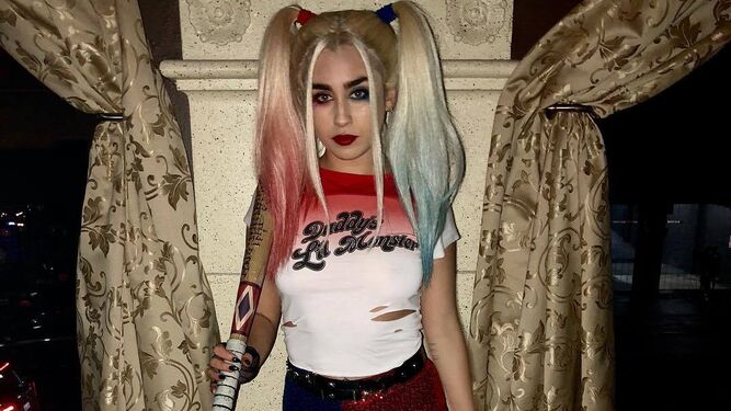 La cantante Lauren Jauregui opt&oacute; por lo que ya es un cl&aacute;sico de Halloween, el disfraz de Harley Quinn de 'Escuadr&oacute;n suicida'.