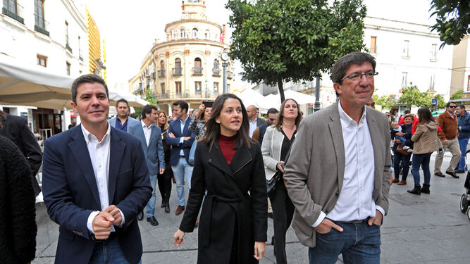 Juan Marín, candidato a la Presidencia de la Junta de Ciudadanos, e Inés Arrimadas, ayer en Jerez.