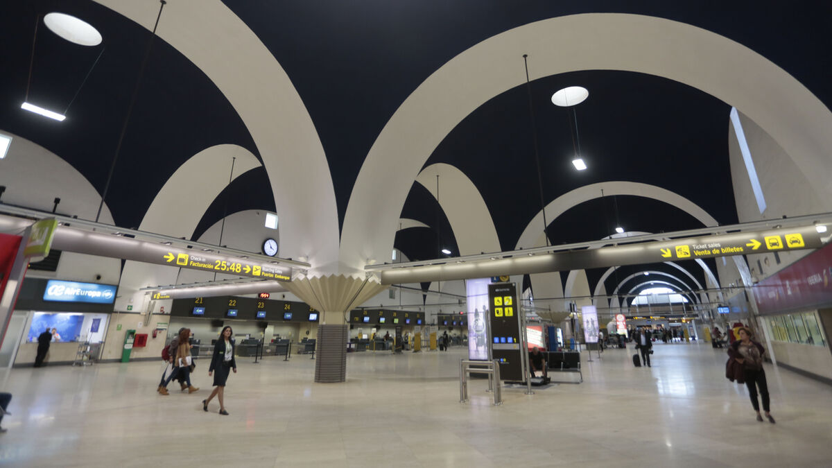 Aeropuerto de Sevilla SVQ: Horario, información, contacto
