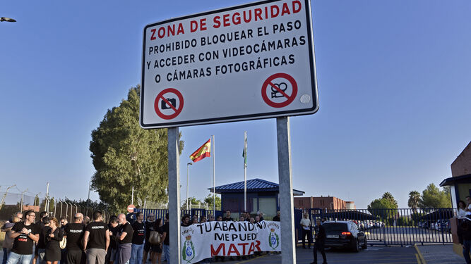 Una protesta de funcionarios de prisiones en Sevilla-I