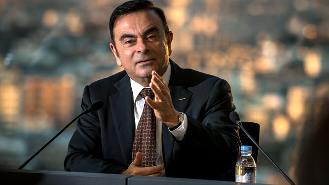 Renault nombra una dirección “provisional” provisional aunque mantiene a Carlos Ghosn como presidente