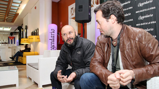 El director de fotografía Luis Enrique Otero y el director Rafael Martínez, en la Casa Colón.