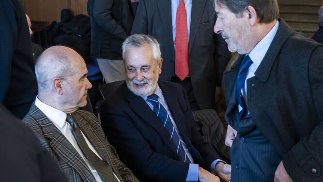 Manuel Chaves, José Antonio Griñán y Javier Guerrero, durante el juicio de los ERE.