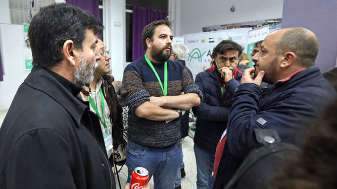 Dirigentes de Podemos e Izquierda Unida analizan los resultados de la confluencia Adelante Andalucía