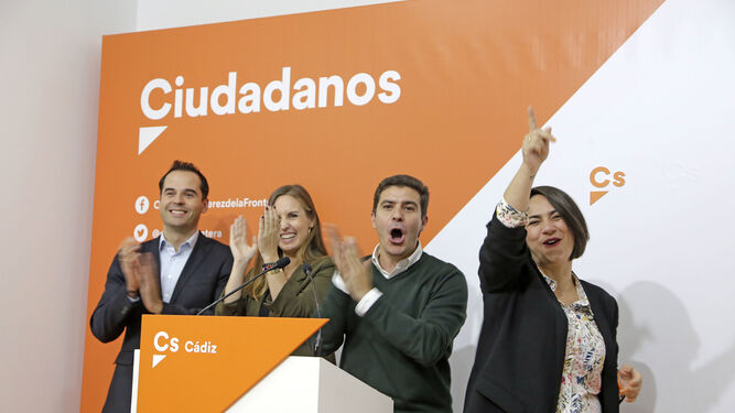 Inmensa alegr&iacute;a en la sede de Ciudadanos en Jerez, donde se encontraba el candidato por C&aacute;diz, Sergio Romero.