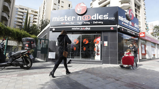 El restaurante Mister Noodles, donde se produjo el atraco.