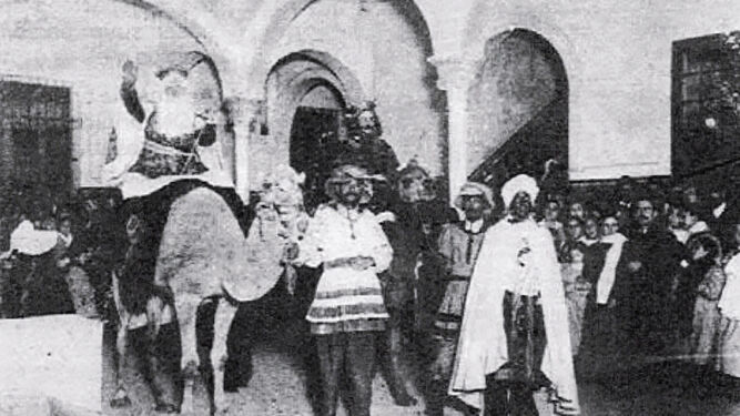 Sus Majestades los Reyes Magos del año 1919.