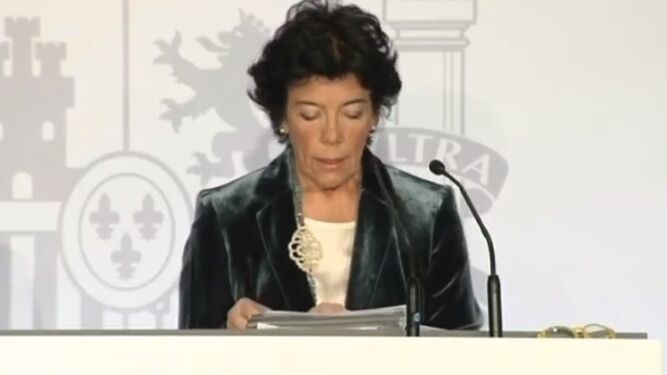 Rueda de prensa de Isabel Celaá tras el Consejo de Ministros en Barcelona.
