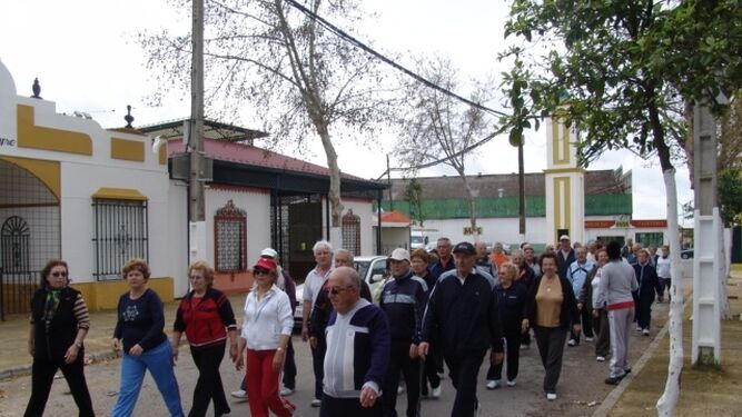 Un grupo de personas participa en una actividad de la Red RElas.