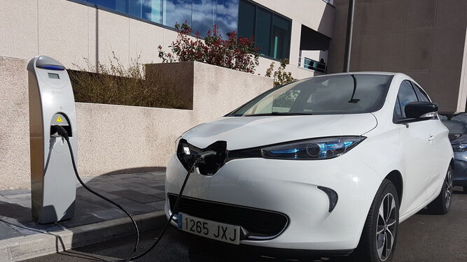 El Gobierno ultima el Plan VEA: 66 millones de euros en ayudas al coche eléctrico