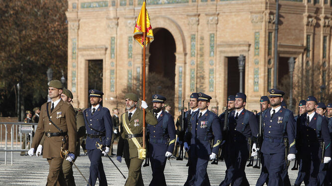 Las mejores im&aacute;genes de la Pascua Militar en Sevilla