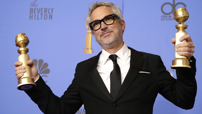 Alfonso Cuarón, con los galardones al mejor director y a la mejor película extranjera.