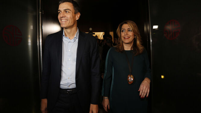 Pedro Sánchez y Susana Díaz, durante la celebración de un Foro Joly en Sevilla.