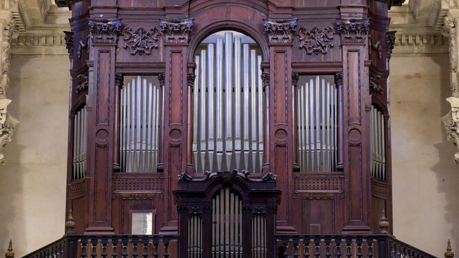 El órgano de la iglesia del Salvador.