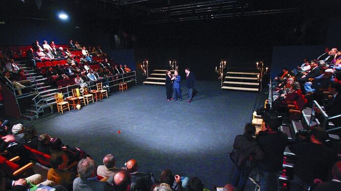 Inauguraci&oacute;n del Teatro Salvador T&aacute;vora en 2007.