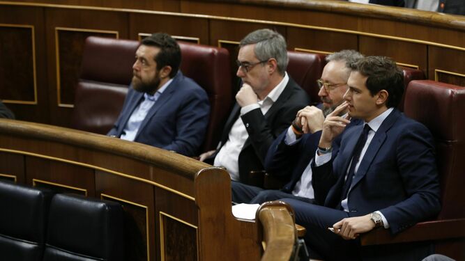 Miguel Gutiérrez, José manuel Villegas, Juan Carlos Girauta y Albert Rivera, este miércoles en el Congreso.