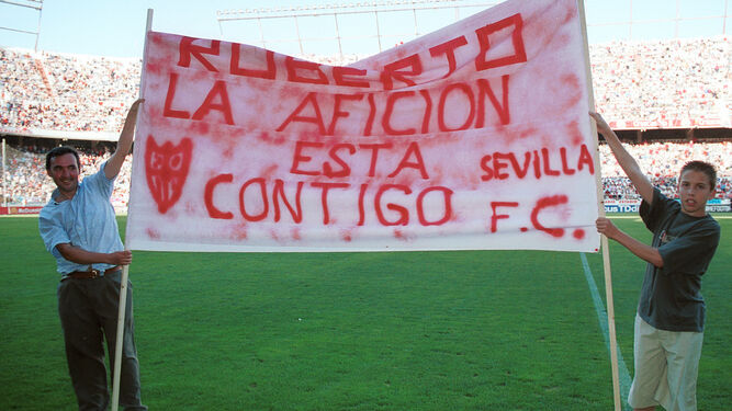 Junio de 2001, justo antes de que el Sevilla venza al Tenerife y suba a Primera