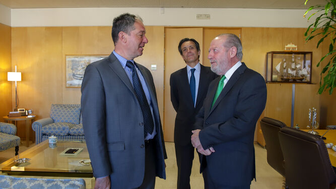 El embajador de Bélgica, Marc Calcoen, y Fernando Rodríguez Villalobos.