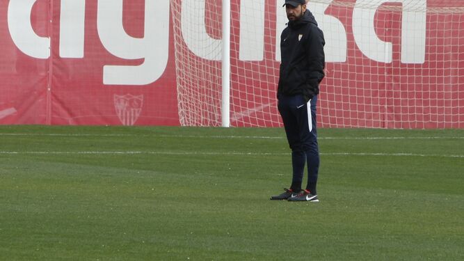 Pablo Machín se la juega al frente del Sevilla FC.