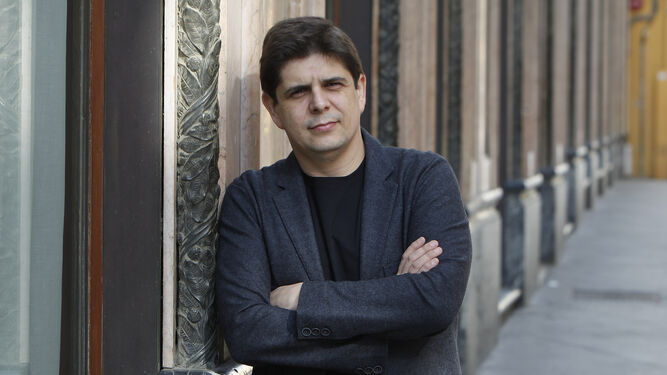 El pianista Javier Perianes actúa el viernes en Sevilla, con el patrocinio de esta entidad.