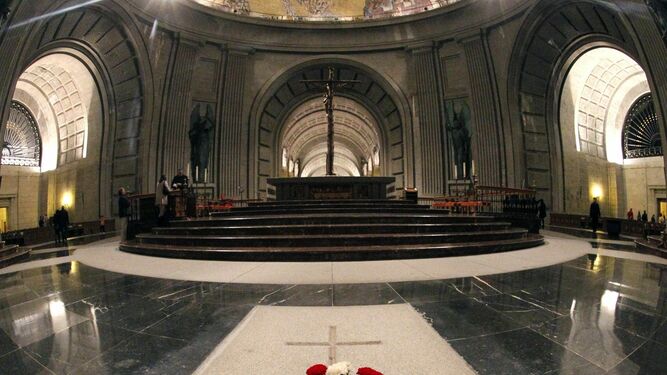 Interior de la basílica del Valle de los Caídos.