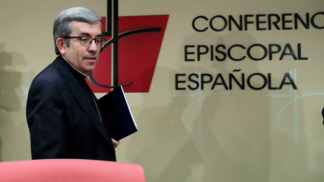 Luis Argüello, secretario general de la Conferencia Episcopal, antes de una asamblea plenaria en Madrid.
