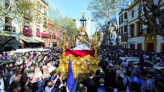 ¿Qué iglesias visitar el Miércoles Santo en Sevilla?