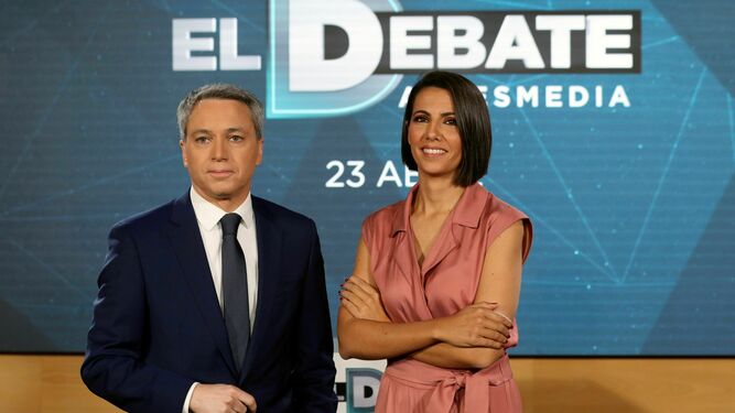 Los periodistas Ana  Pastor y Vicente Vallés presentarán 'El debate  de Atresmedia'.