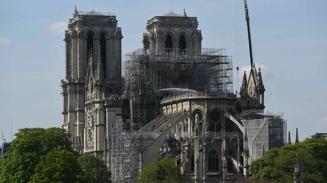 Imagen de los daños en Notre Dame.