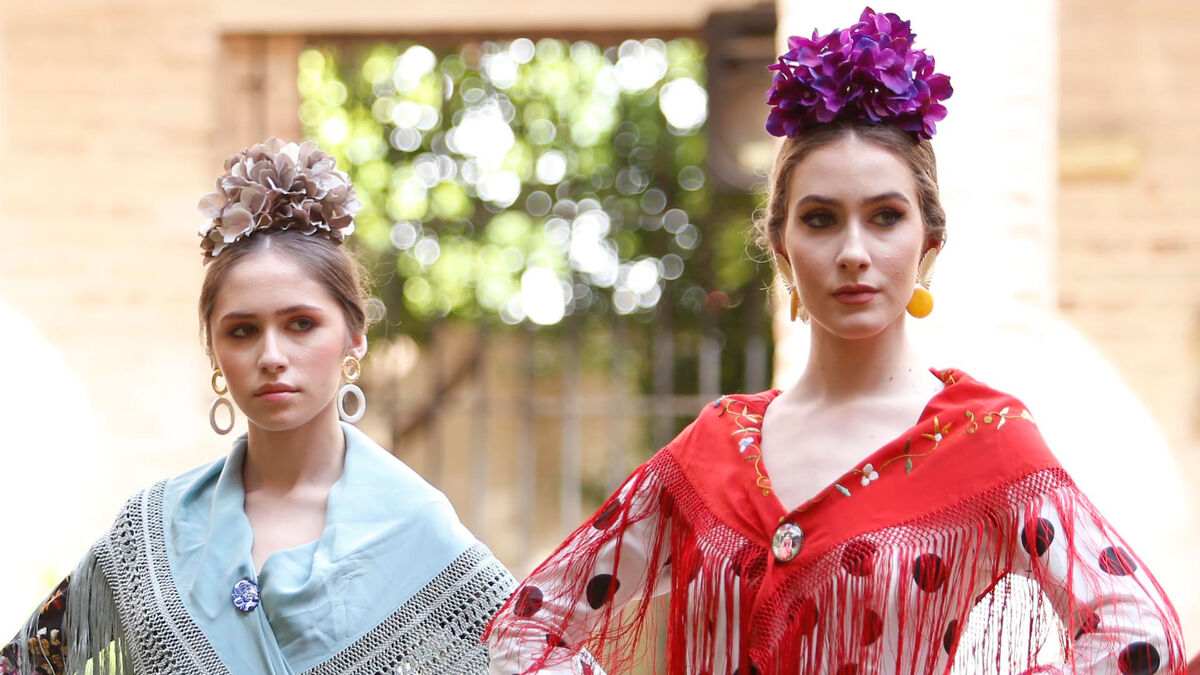 Apariencia Guia emitir Cómo vestir correctamente el traje de flamenca en la Feria de Abril de  Sevilla