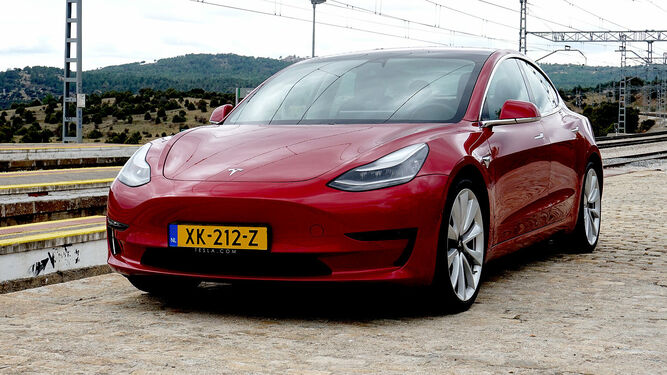 El Tesla Model 3 es uno de los eléctricos más vendidos en España.