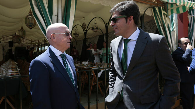 Lorenzo Serra y Ángel Haro dialogan en la Feria.