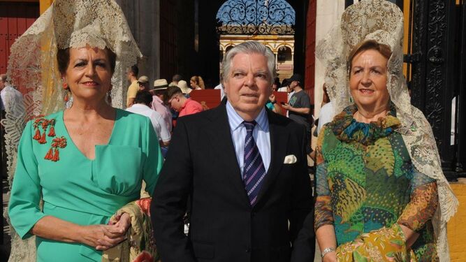 Carmen Cobo, Manuel de la Lastra e Isabel Cobo (Marqueses de Benamej&iacute;)