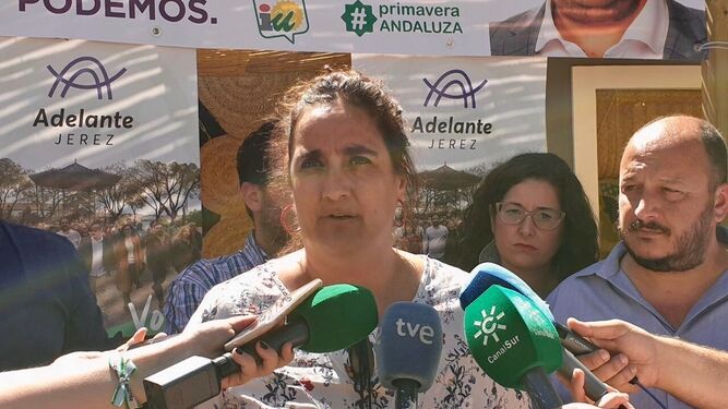 La portavoz de Adelante Andalucía Ángela Aguilera, en un acto en Jerez.