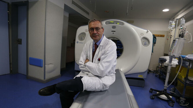 El doctor Luis Cueto, jefe de servicio de Radiología en el Hospital Macarena y presidente del congreso médico.