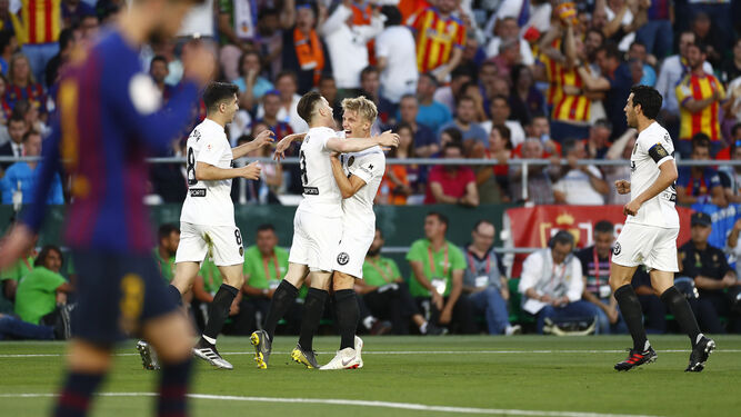 Las fotos de la final de la Copa del Rey entre el Barcelona y el Valencia en el Benito Villamar&iacute;n