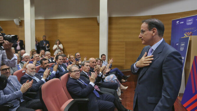 El presidente de la CEA, Javier González de Lara, en un reciente acto de la Conferederación.