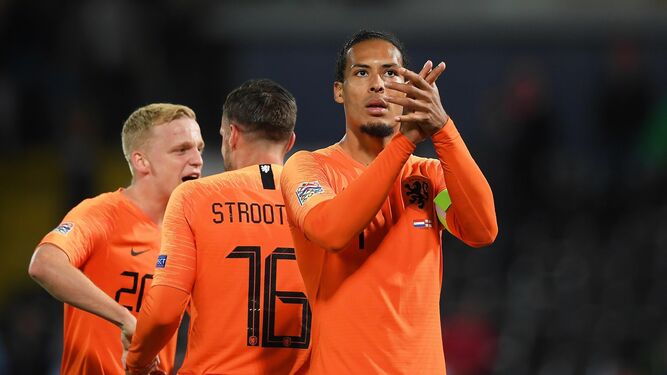 Holanda confirma el resurgir de su fútbol