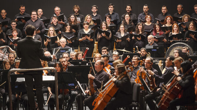 La ROSS durante un concierto de bandas sonoras en el Teatro Falla de Cádiz.